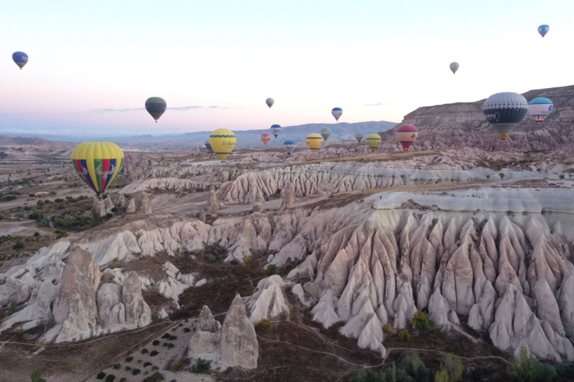Peribacaları üstünde renkli şölen: Balonlar havalandı - Resim: 3