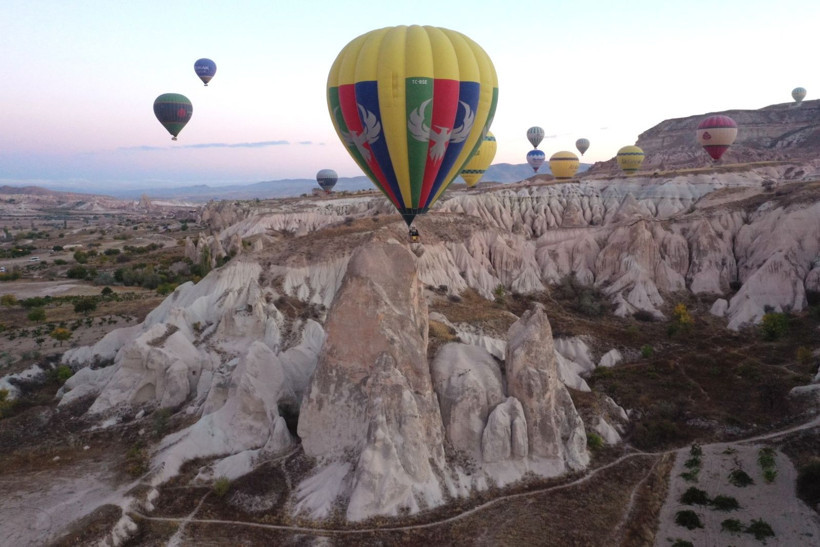 Peribacaları üstünde renkli şölen: Balonlar havalandı - Resim: 5