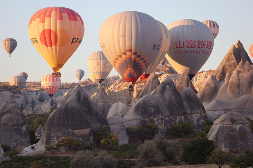Peribacaları üstünde renkli şölen: Balonlar havalandı - Resim: 9