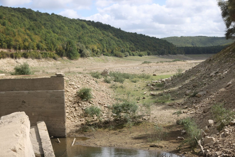 İstanbul'un hayat damarlarından biri kurudu: Altı ayda buharlaştı - Resim: 1