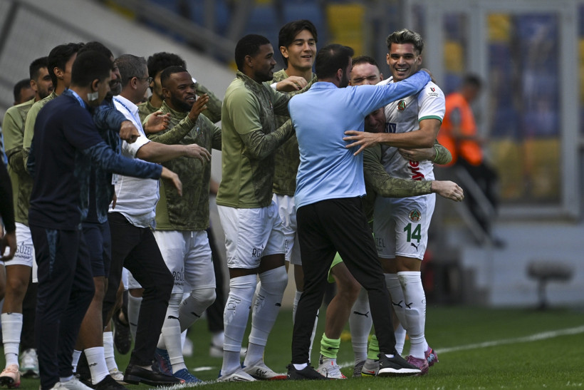 Alanyaspor kaçtı, Gençlerbirliği yakaladı: Başkentte 4 gollü maç - Resim : 1