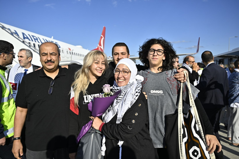 İsrail alıkoymuştu: 36 Türk İstanbul'da - Resim : 1