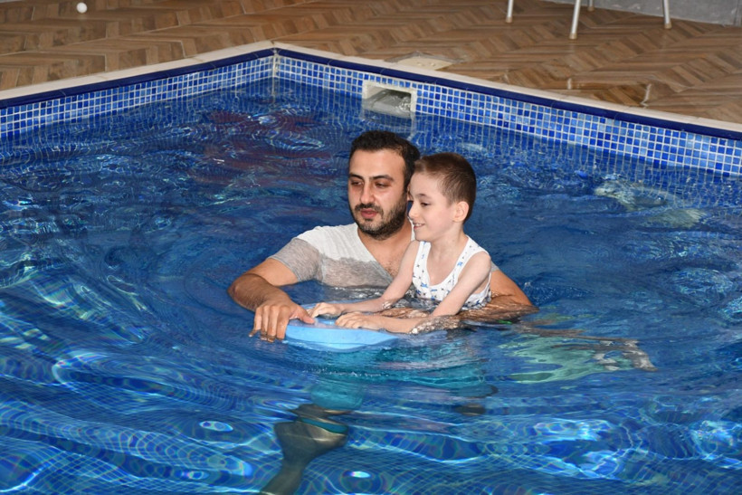 Mesleğini bıraktı, kendini oğluna adadı - Resim: 15