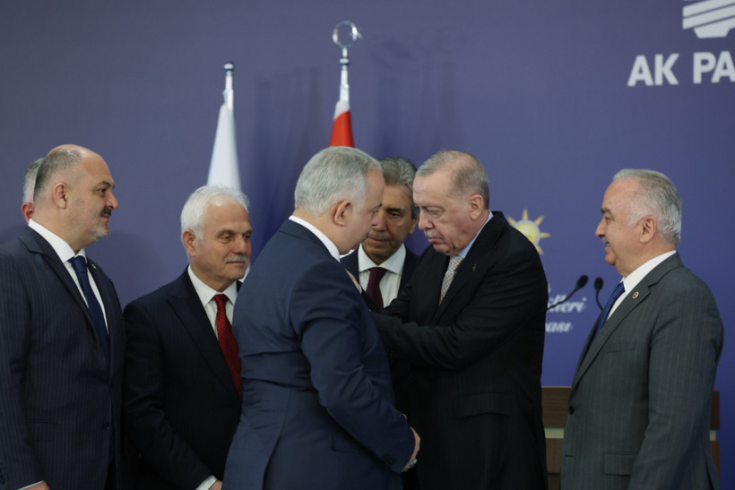 Erdoğan'dan anayasa çağrısı: Uzlaşıya hazırız - Resim : 1