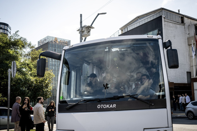 Ünlü isimlere uyuşturucu operasyonu - Resim : 1