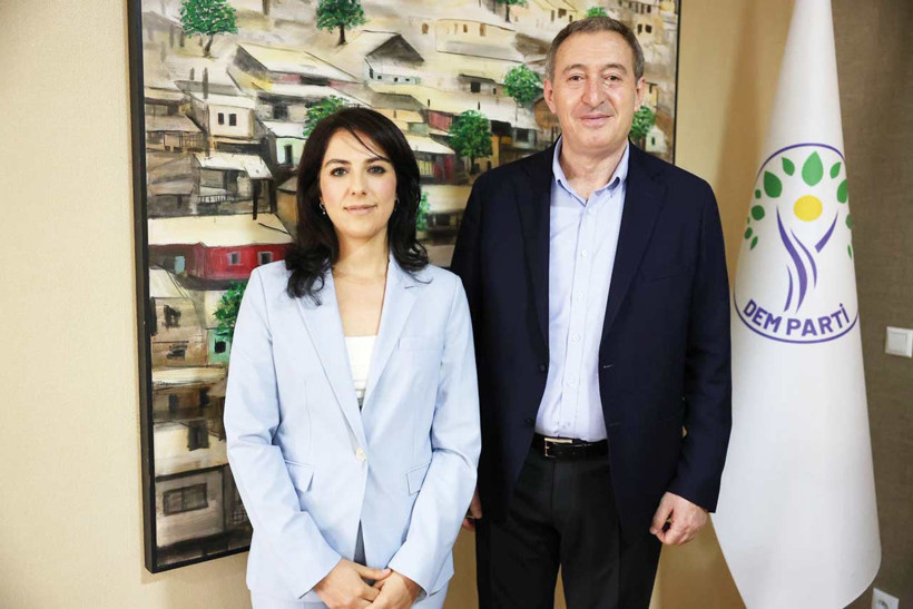 Yeni anayasa şu an gündemimizde yok - Resim : 1