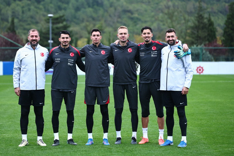 Berke Özer Milli Takım kampını terk etti, kadro dışı kaldı: Açıklama yaptı! - Resim : 3