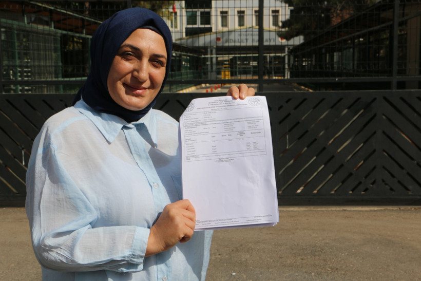 Islak mendil kullandı, yıllardır mahkeme kapılarında - Resim : 1