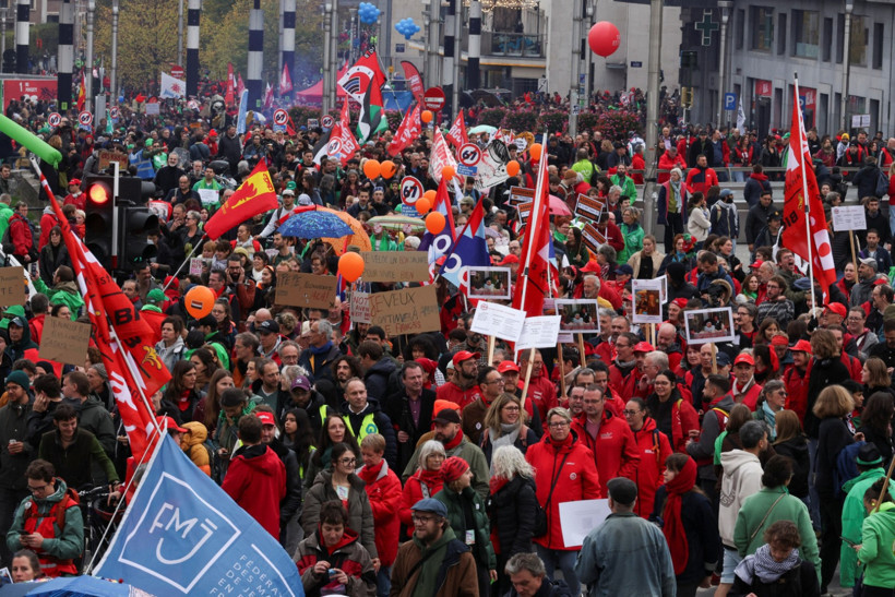 Avrupa'nın kalbindeki grev hayatı durdurdu - Resim : 1