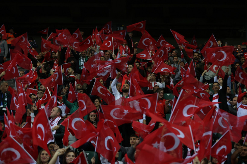 Vincenzo Montella'dan Gürcistan maçında 4 farklı tercih - Resim : 2