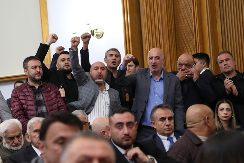 Dervişoğlu da 'ulak' tartışmasına katıldı - Resim : 1