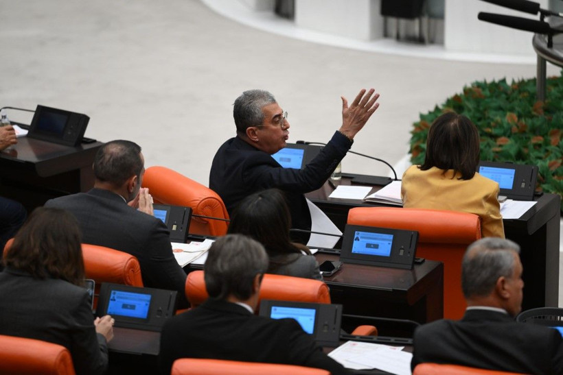 Meclis'te 'mandacı' ve 'alçak' tartışması - Resim: 3