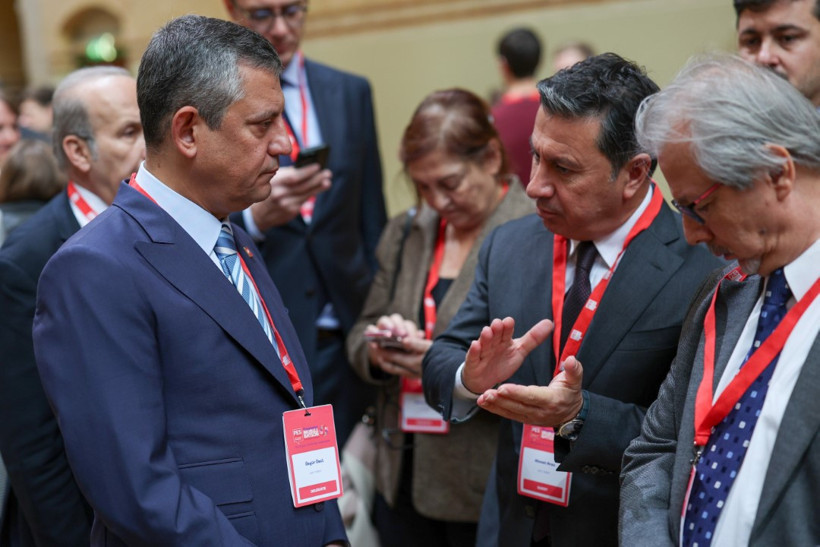 Özgür Özel: Bayrağı gençlere vereceğiz - Resim : 2