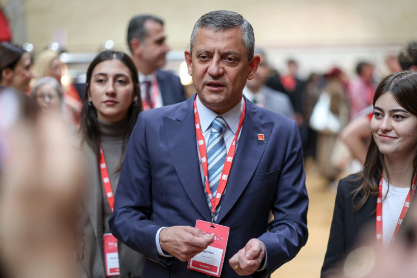 Özgür Özel: Bayrağı gençlere vereceğiz - Resim : 3