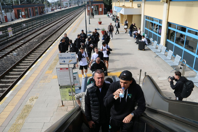 Süper Lig ekibi deplasmana trenle gitti! - Resim: 1