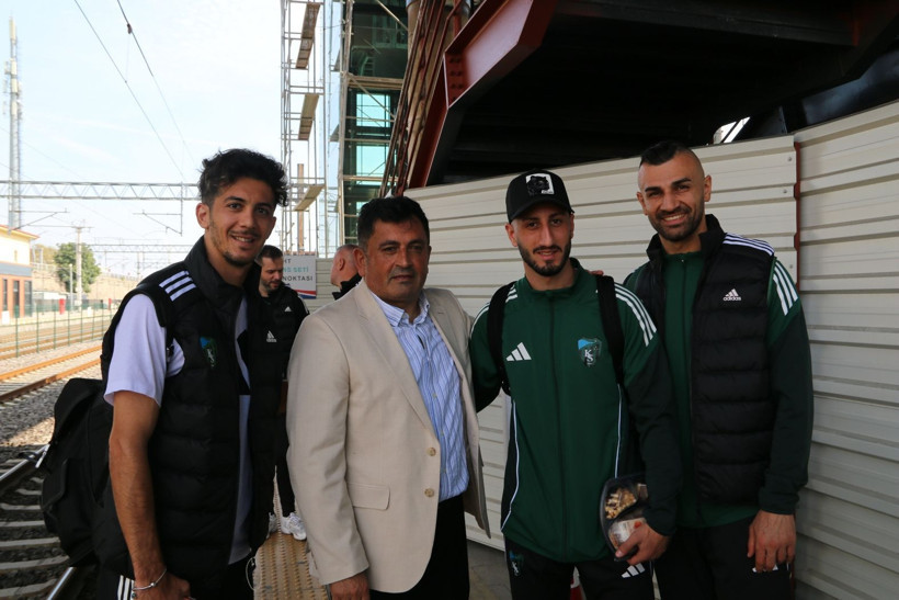 Süper Lig ekibi deplasmana trenle gitti! - Resim: 3