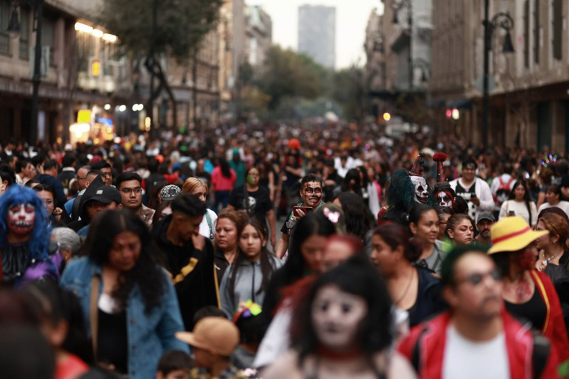 Meksika'da 'zombiler' yürüyüşü - Resim: 23