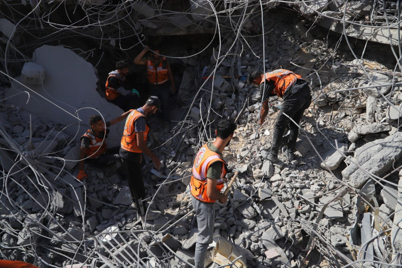 Zulüm bitmiyor: Kazma-kürek ceset arıyorlar - Resim: 7
