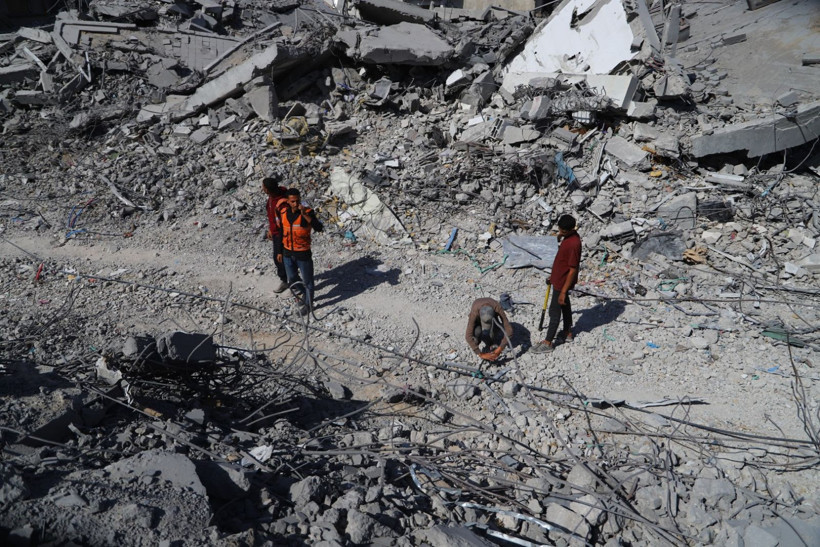 Zulüm bitmiyor: Kazma-kürek ceset arıyorlar - Resim: 9