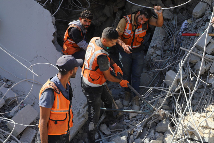 Zulüm bitmiyor: Kazma-kürek ceset arıyorlar - Resim: 13