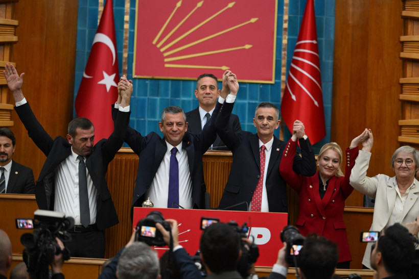 Ümit Dikbayır CHP'ye katıldı: Bir isme özellikle teşekkür etti - Resim : 1