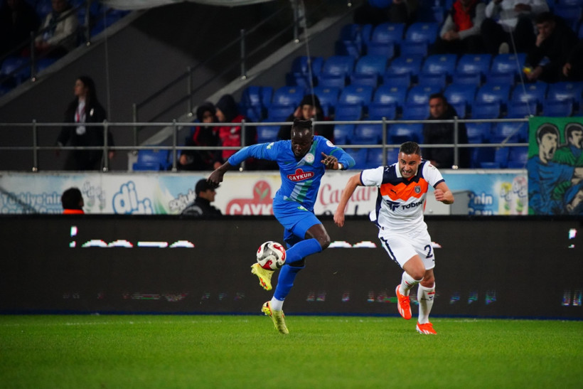 Rize'de kazanan yok: Erteleme maçı sessiz bitti - Resim : 1