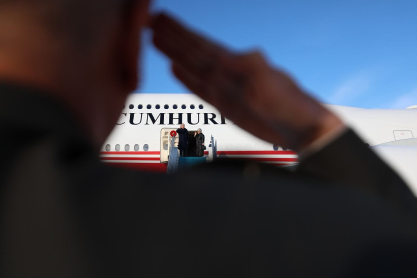 Umman uçakları Erdoğan'a eşlik etti - Resim: 1