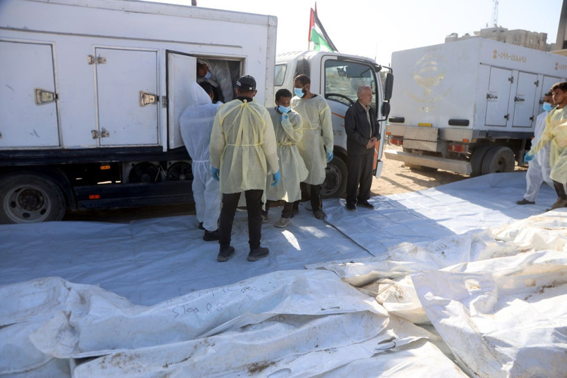 Onlarca isimsiz ceset toprağa verildi - Resim: 14