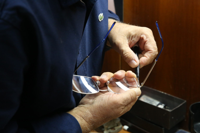 Ehliyetini yenilemek isterken öğrendi: Parmak izi yokmuş - Resim : 2