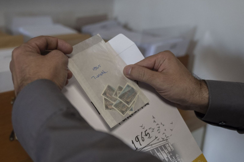 185 yıllık miras: Nadir pullar özel kasalarda saklanıyor - Resim: 5