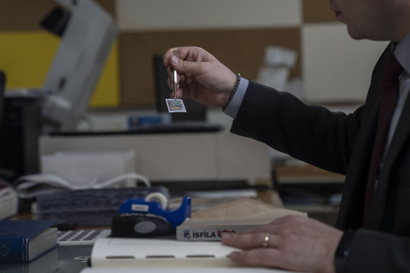 185 yıllık miras: Nadir pullar özel kasalarda saklanıyor - Resim: 7