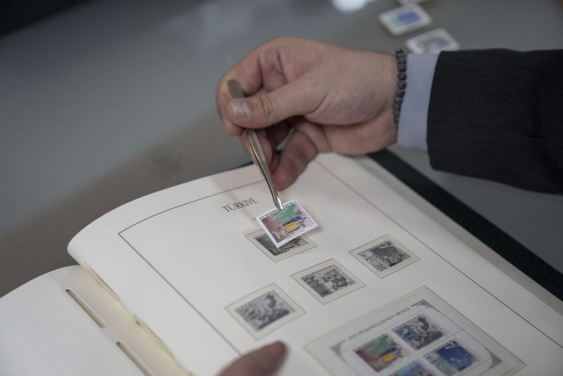 185 yıllık miras: Nadir pullar özel kasalarda saklanıyor - Resim: 8