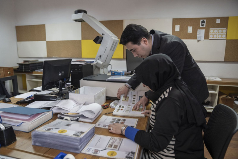 185 yıllık miras: Nadir pullar özel kasalarda saklanıyor - Resim: 13