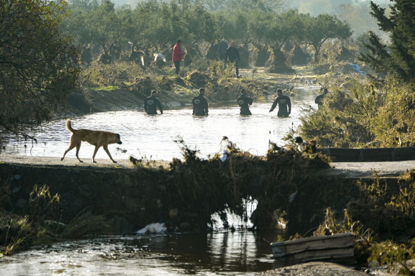 Emekli bankacıyı 43 dalgıç arıyor - Resim: 9