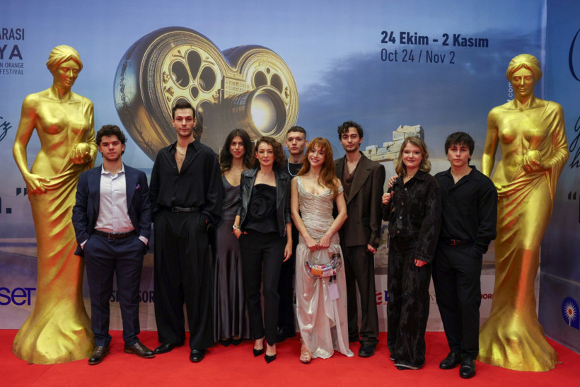 İzleyene 1 milyon lira ödül verecek: 'Bağlantı Hatası' izleyiciyle buluştu - Resim : 1