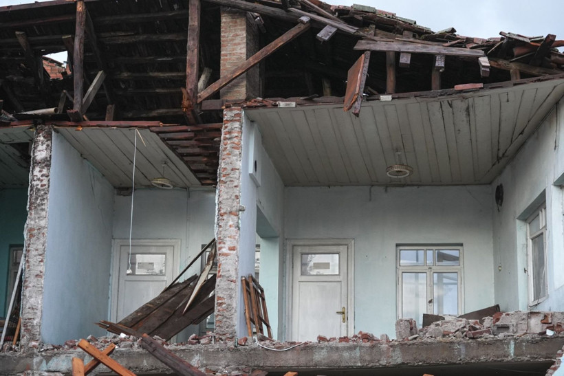 Depremin salladığı Balıkesir Sındırgı havadan görüntülendi - Resim: 13