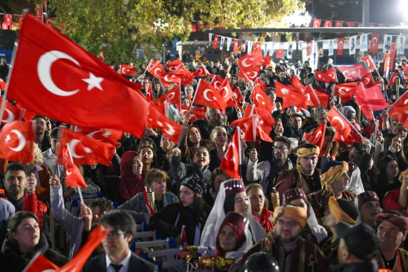 Ankara'da coşkulu 29 Ekim kutlaması: Fener alayı düzenlendi - Resim: 3