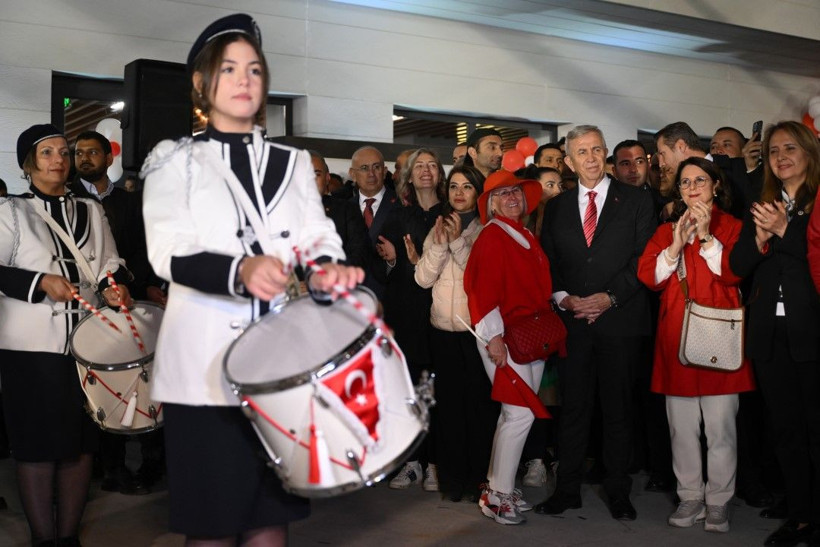 Ankara'da coşkulu 29 Ekim kutlaması: Fener alayı düzenlendi - Resim: 12