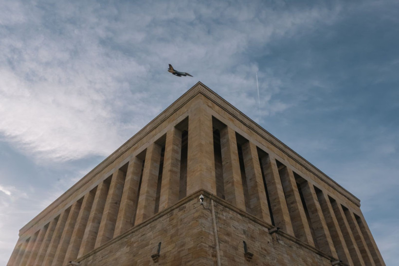 SOLOTÜRK Ata'sını selamladı - Resim: 3