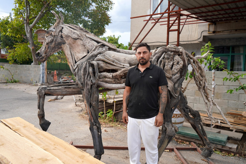 Doğanın atıkları sanata dönüşüyor - Resim : 2