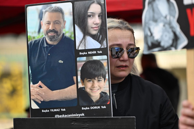 284 gün sonra yüzleri ilk kez güldü - Resim: 17