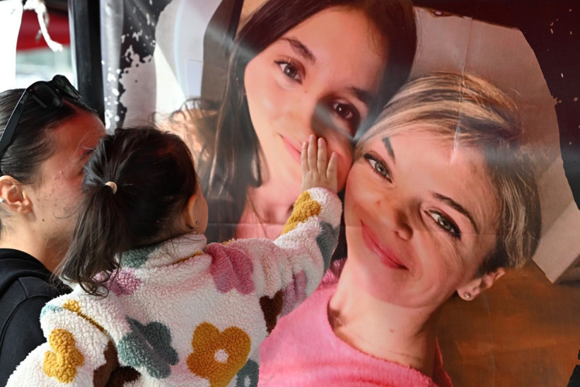 284 gün sonra yüzleri ilk kez güldü - Resim: 23