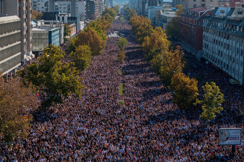 16 kişinin öldüğü gar faciasını unutmadılar, sokakları doldurdular - Resim: 1