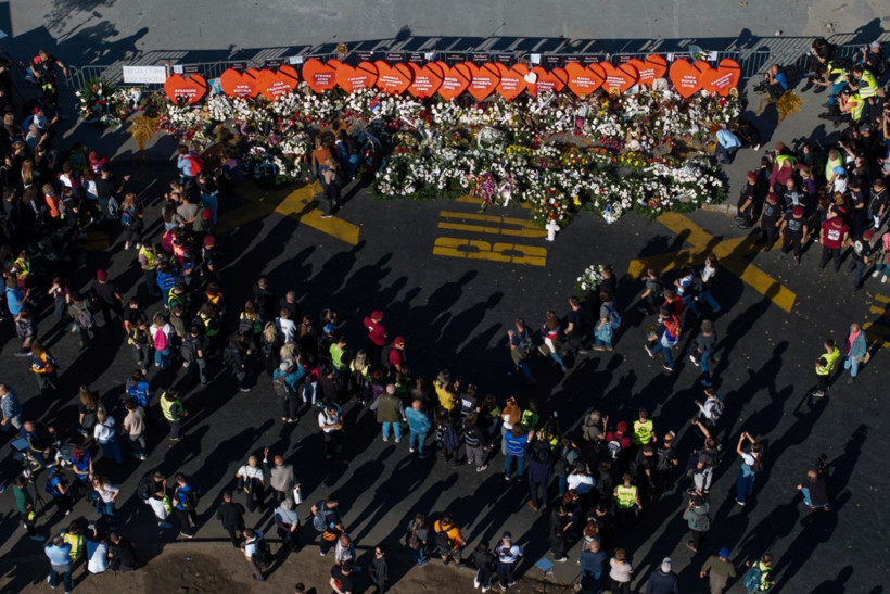 16 kişinin öldüğü gar faciasını unutmadılar, sokakları doldurdular - Resim: 3
