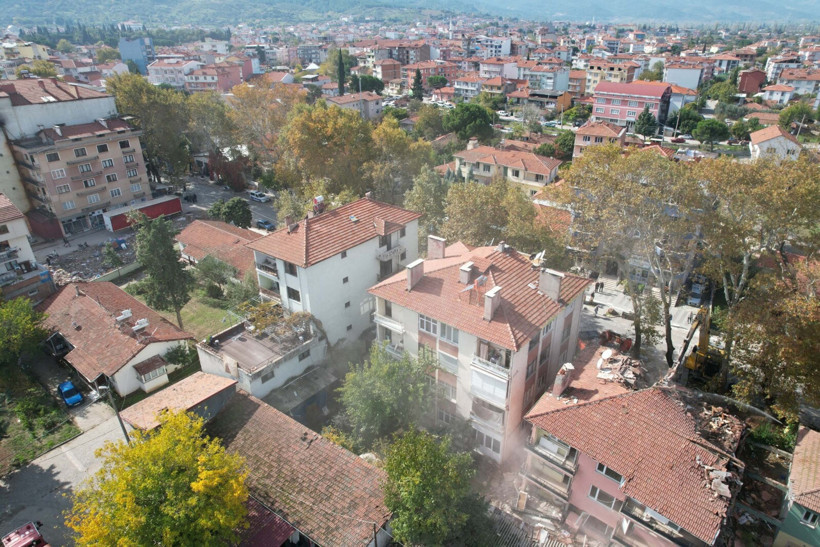 Sındırgı’da tedirgin bekleyiş: “Evlere giremiyoruz” - Resim : 2