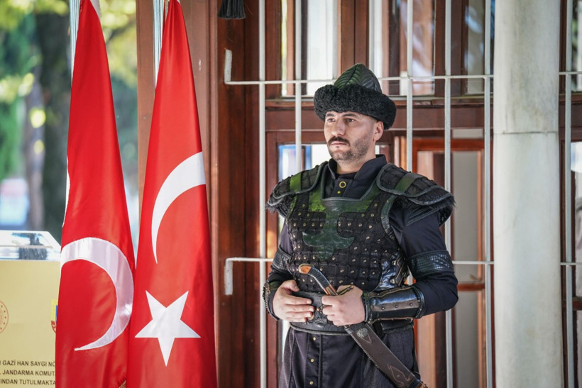 Tarih dizisinden fırlamış gibi: Jandarmalar aralıksız nöbette - Resim: 5