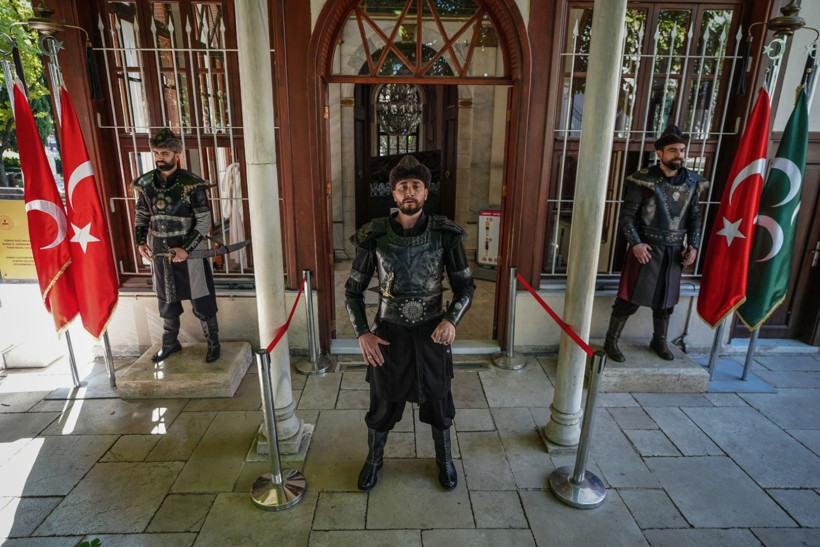 Tarih dizisinden fırlamış gibi: Jandarmalar aralıksız nöbette - Resim: 8