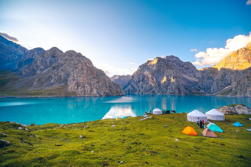 Uygur Türklerinin memleketinde turizm patlaması... 'Baskıların üzerini örten imaj kampanyası' - Resim: 2