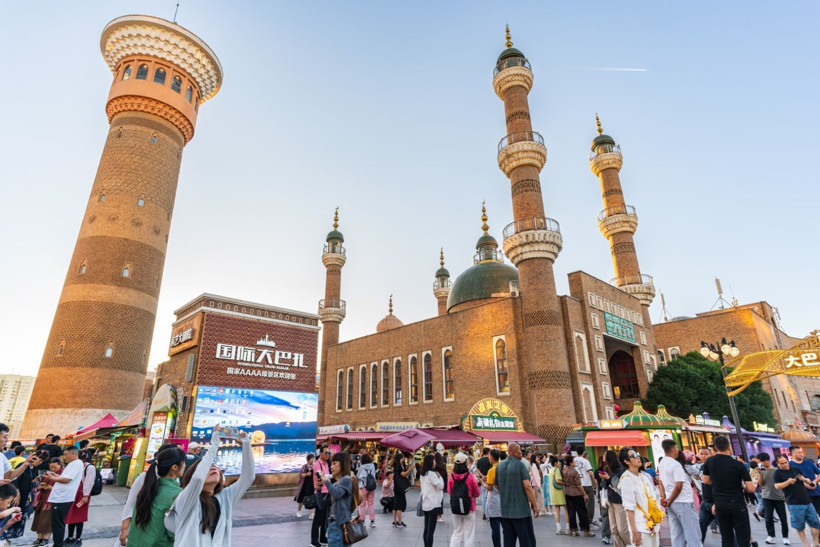 Uygur Türklerinin memleketinde turizm patlaması... 'Baskıların üzerini örten imaj kampanyası' - Resim: 4