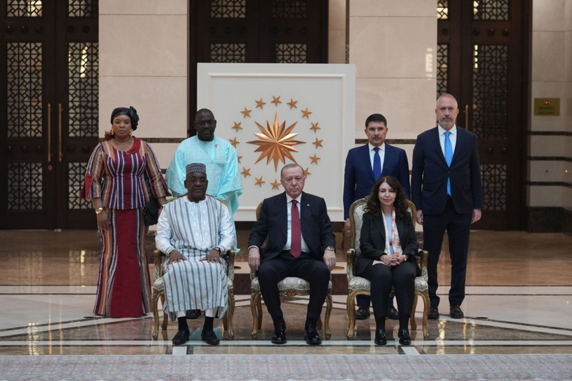 Erdoğan'a dikkat çeken hediye - Resim: 2